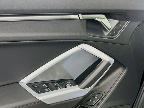 New 2025 Audi Q3 2.0T Premium image 18