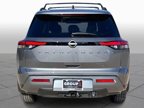 New 2026 Nissan Pathfinder Platinum image 4