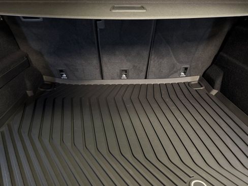 Used 2025 Audi Q5 Premium w/ Convenience Package AWD/4WD image 15