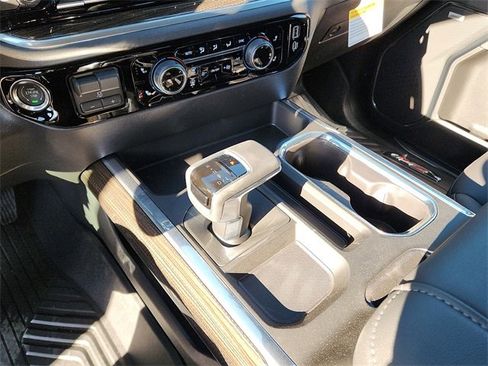 New 2026 Chevrolet Silverado 1500 LT Trail Boss w/ Convenience Package II image 18