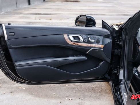 Used 2016 Mercedes-Benz SL 63 AMG AMG SL 63 w/ Driver Assistance Package image 67