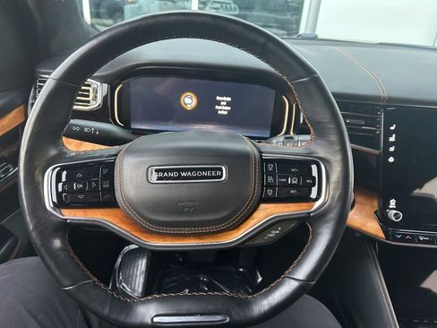 Used 2022 Jeep Grand Wagoneer Series III w/ Flexible Seating Group image 18