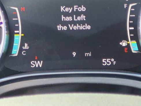 New 2025 Chrysler Pacifica Limited w/ Trailer Tow Group image 40