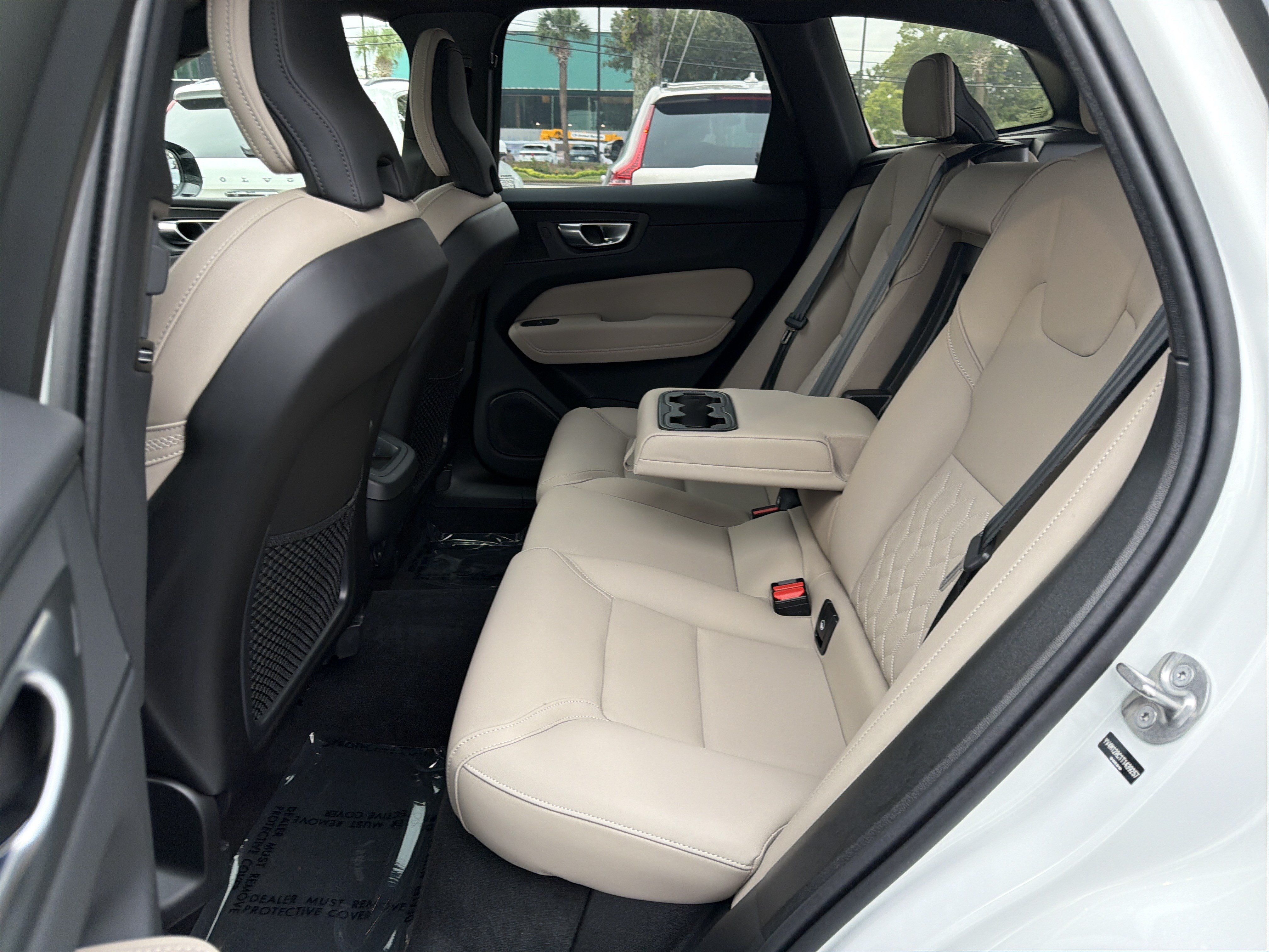 Certified 2026 Volvo XC60 B5 Plus w/ Protection Package Premier AWD/4WD image 32