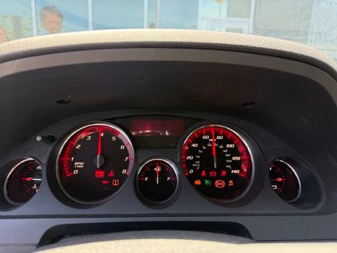 Used 2012 GMC Acadia SLT AWD/4WD image 8