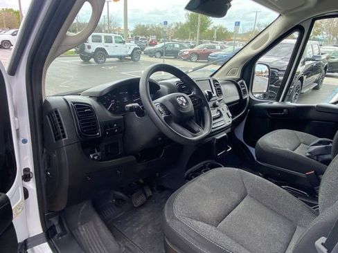 Used 2024 RAM ProMaster 2500 w/ Convenience Group image 14