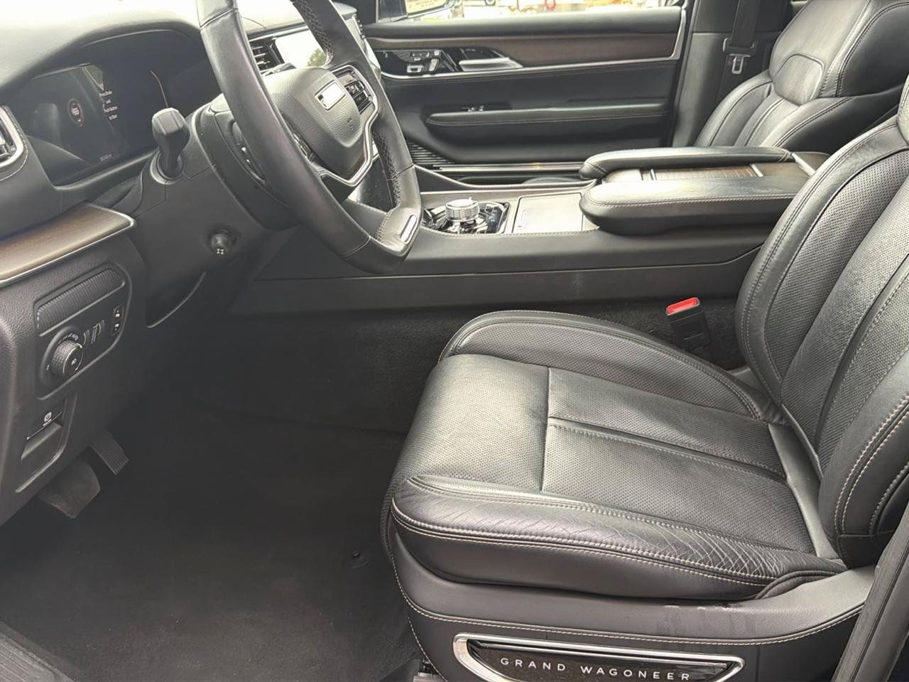 Used 2024 Jeep Grand Wagoneer L 4WD image 19
