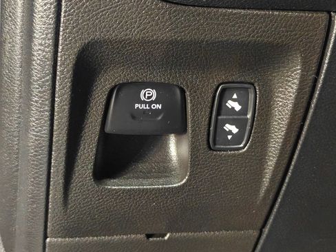 Used 2021 RAM 1500 Laramie AWD/4WD image 47