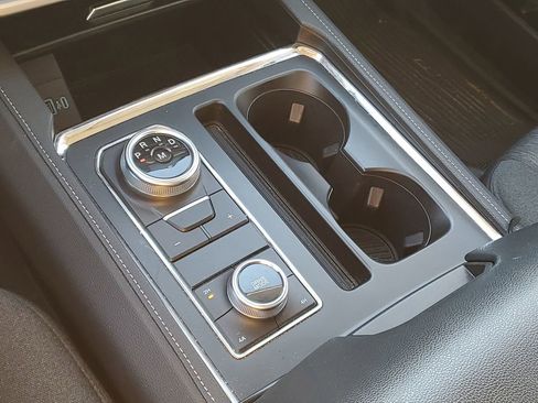 Used 2022 Ford Expedition Max XLT image 24