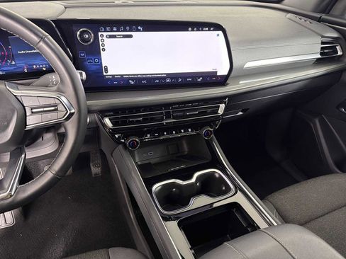 Certified 2024 Chevrolet Traverse LT image 56