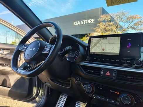 Certified 2023 Kia Forte GT-Line w/ GT-Line Technology Package image 32