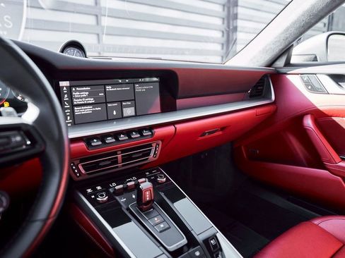 Used 2021 Porsche 911 Turbo S image 57