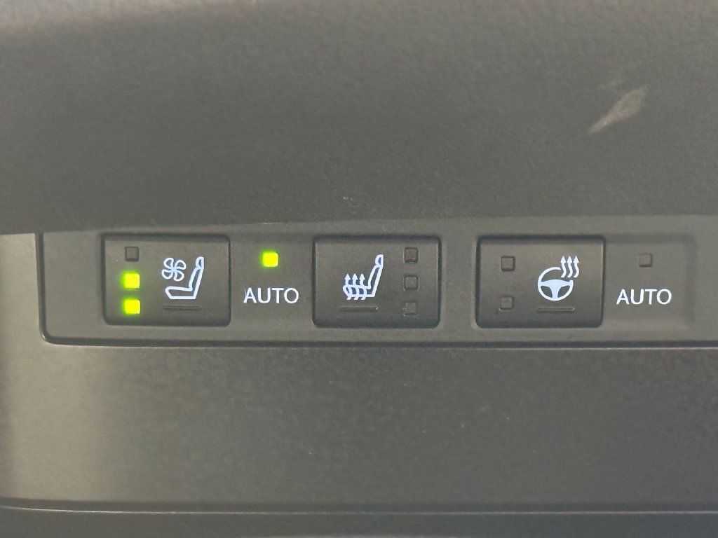 Used 2024 Lexus ES 350 F Sport w/ Technology Package FWD image 28