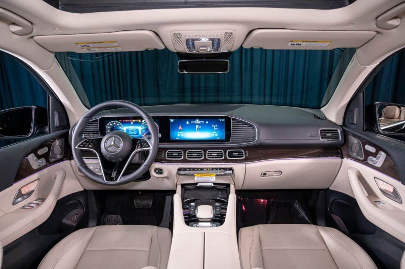 Certified 2026 Mercedes-Benz GLS 450 4MATIC image 8