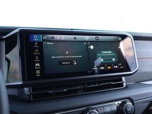 Used 2025 Jeep Wrangler Unlimited Rubicon image 11