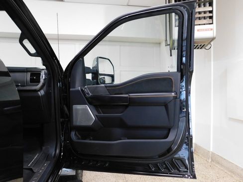 Used 2024 Ford F350 Platinum AWD/4WD image 96