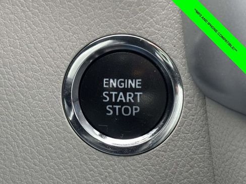 Used 2019 Toyota Highlander XLE image 15