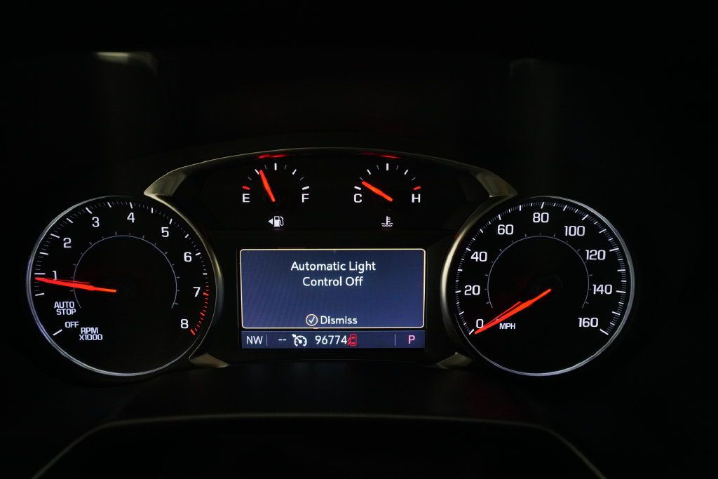 Used 2022 Chevrolet Blazer LT w/ Redline Edition AWD/4WD image 2