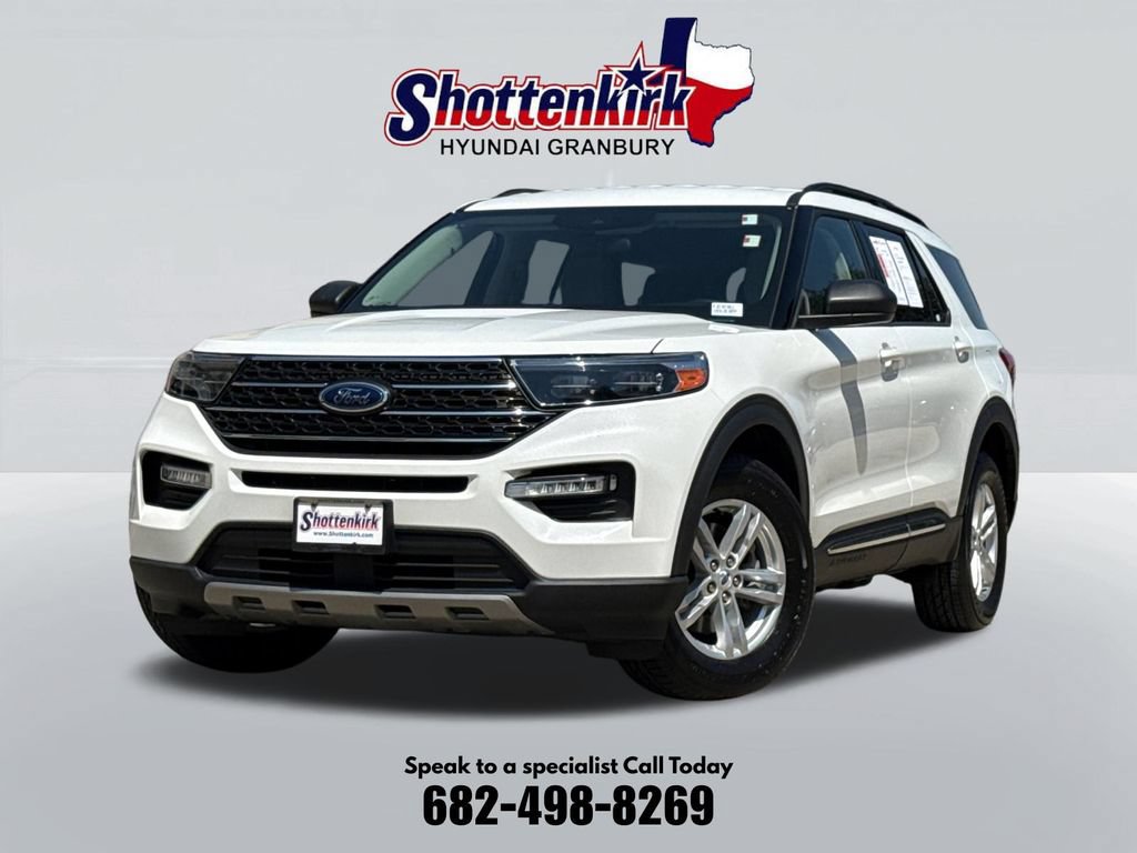 Used 2023 Ford Explorer XLT w/ Equipment Group 202A AWD/4WD image 1