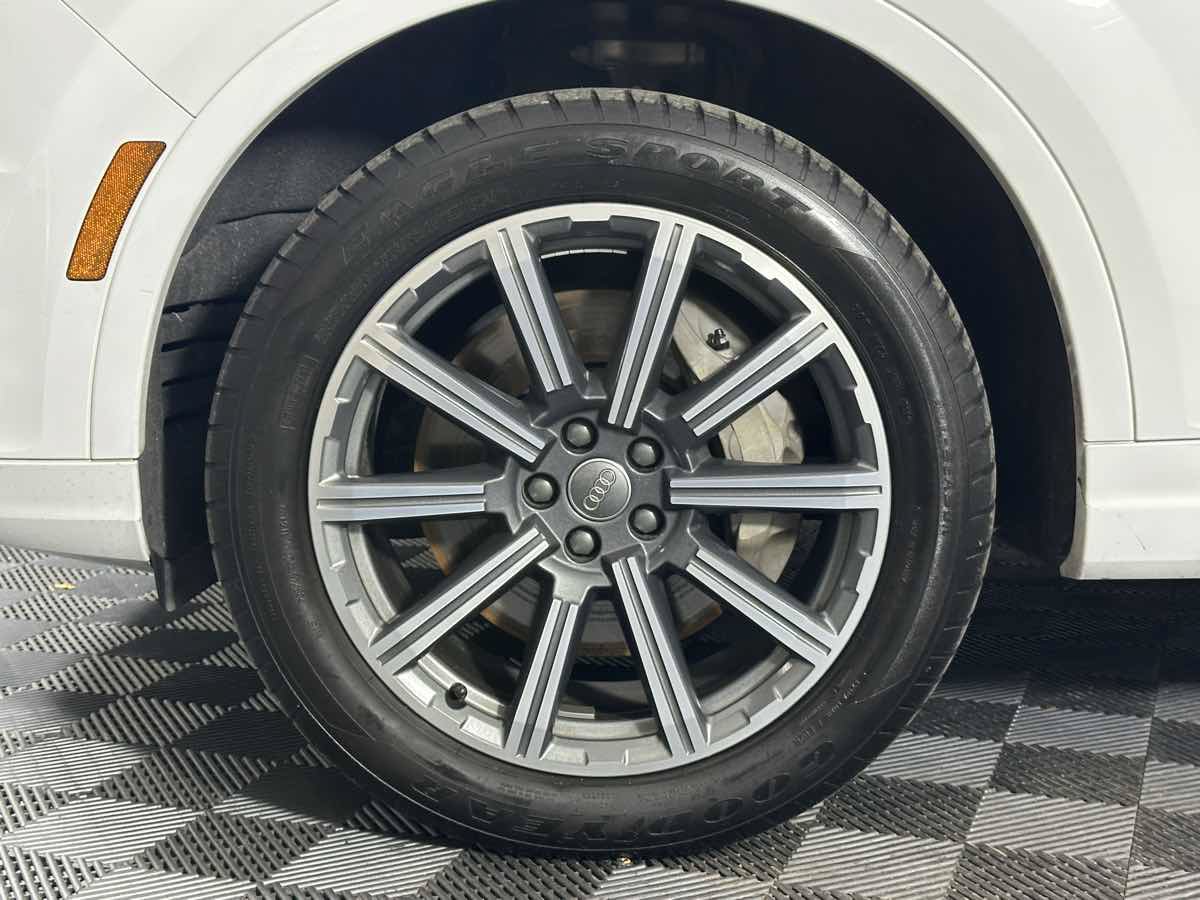 Used 2017 Audi Q7 3.0T Prestige w/ Prestige Package AWD/4WD image 50