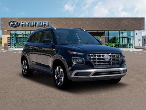 New 2026 Hyundai Venue SEL FWD image 11