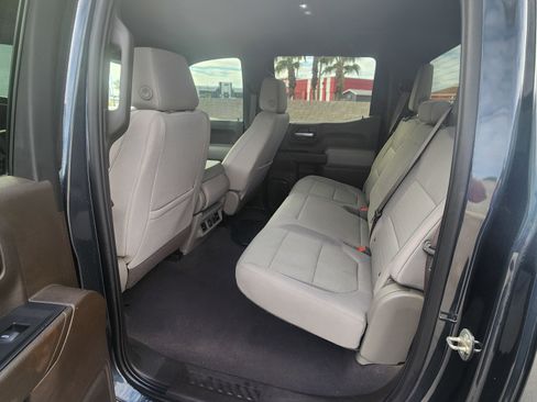 Used 2021 Chevrolet Silverado 1500 LT image 16