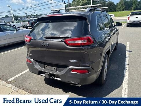 Used 2016 Jeep Cherokee Latitude w/ Safety/Convenience Group AWD/4WD image 9