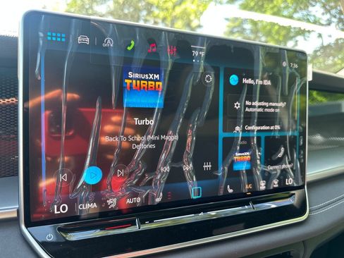 New 2026 Volkswagen Tiguan SE R-Line AWD/4WD image 14