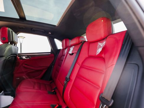 New 2026 Porsche Macan GTS image 24