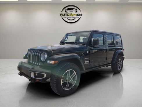 Used 2023 Jeep Wrangler Sahara w/ Cold Weather Group image 3