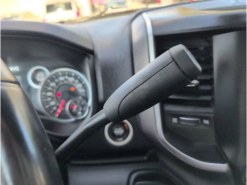 Used 2024 RAM 2500 Big Horn image 28