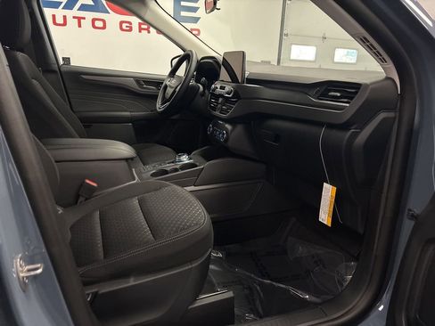 New 2026 Ford Escape Active w/ Cold Weather Package image 31