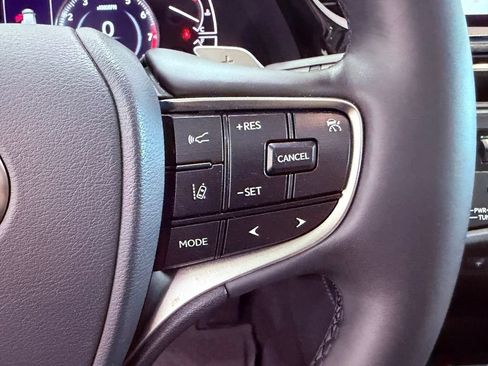 Certified 2024 Lexus ES 350 w/ Premium Package FWD image 20