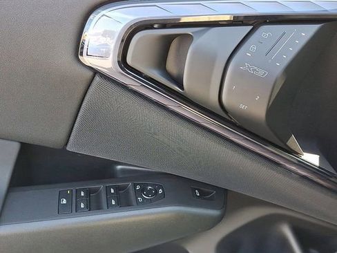 Certified 2025 BMW X3 xDrive30i w/ Convenience Package image 7