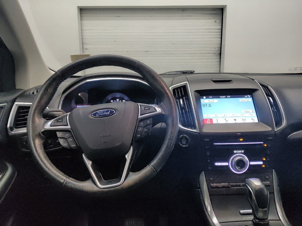 Used 2017 Ford Edge Titanium w/ Technology Package AWD/4WD image 22