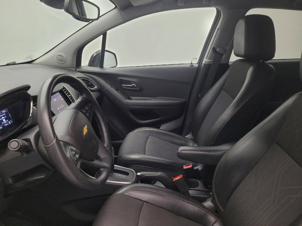 Used 2021 Chevrolet Trax LT AWD/4WD image 17