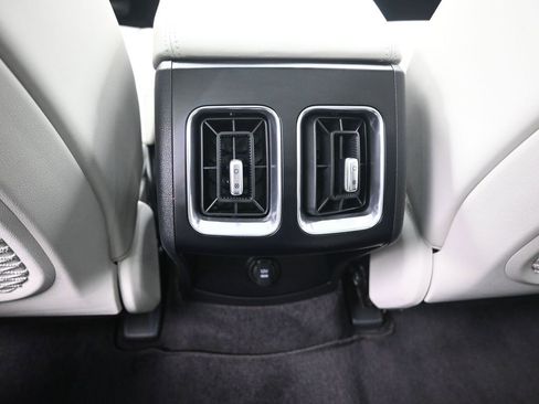 Certified 2025 Kia Sorento EX w/ Panoramic Sunroof Package image 33