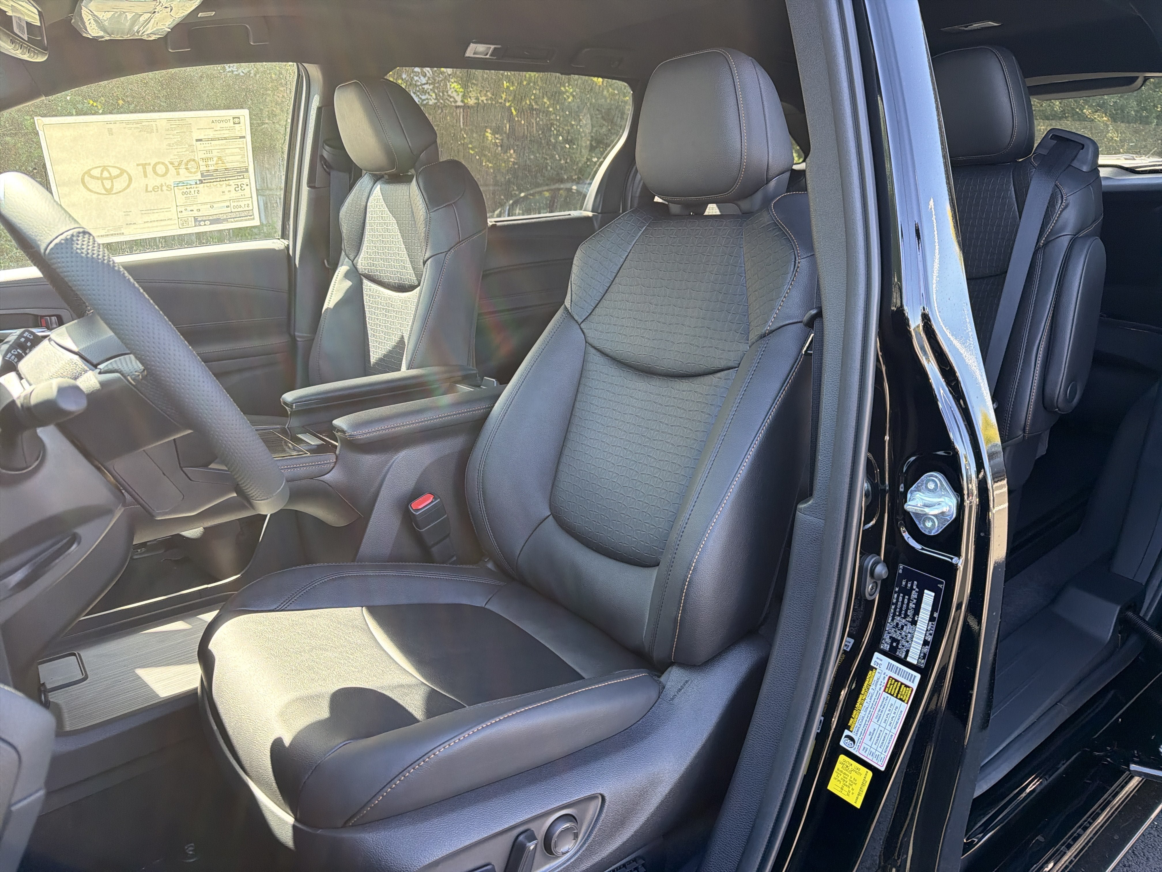 New 2026 Toyota Sienna XLE Woodland Edition AWD/4WD image 11
