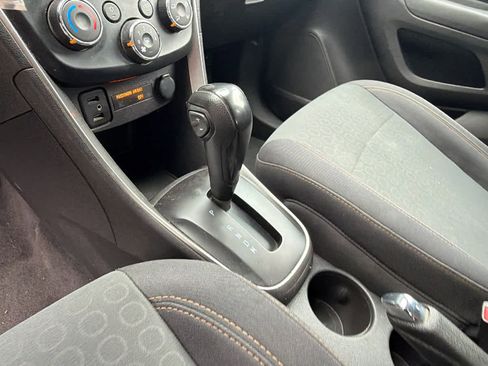 Used 2020 Chevrolet Trax LS FWD image 12