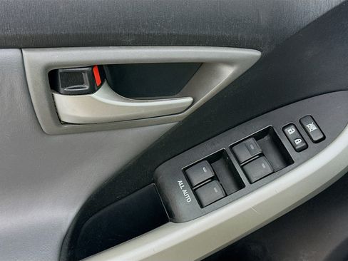 Used 2012 Toyota Prius Four FWD image 15