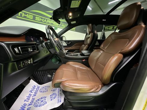 Used 2020 Lincoln Aviator Reserve w/ Equipment Group 201A RWD image 17