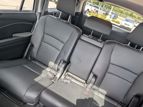 Used 2021 Honda Pilot Special Edition image 12