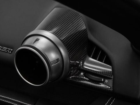 Certified 2021 Ferrari F8 Tributo RWD image 25
