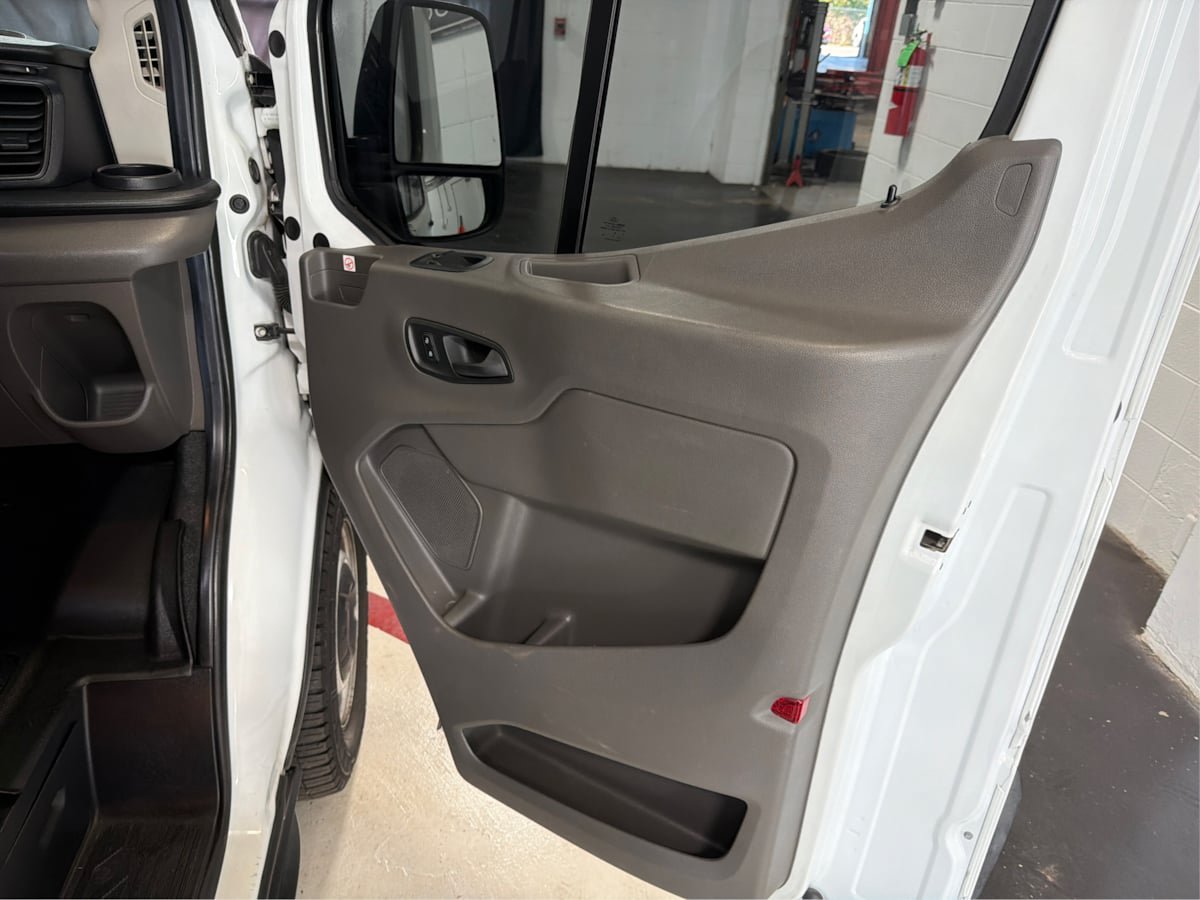 Used 2020 Ford Transit 250 148 High Roof RWD image 20