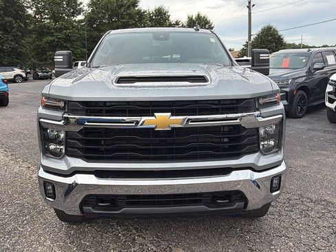 Used 2024 Chevrolet Silverado 2500 LT w/ All Star Edition AWD/4WD image 2