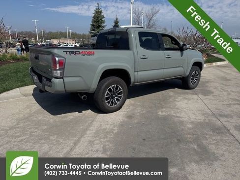 Used 2023 Toyota Tacoma TRD Sport w/ Technology Package image 3