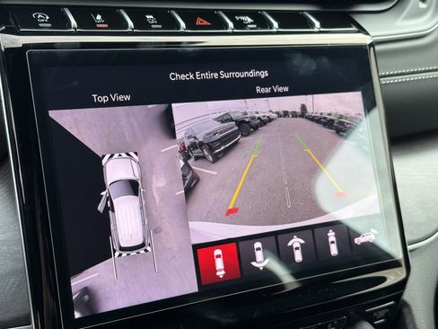 New 2025 Jeep Grand Cherokee Limited image 31