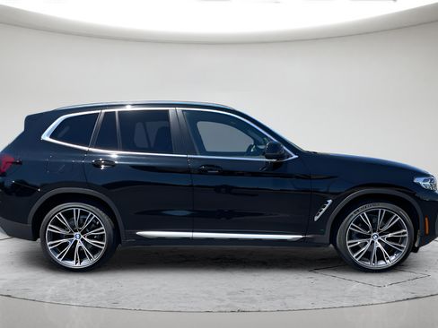 Used 2023 BMW X3 sDrive30i w/ Premium Package w/ZPA RWD image 2