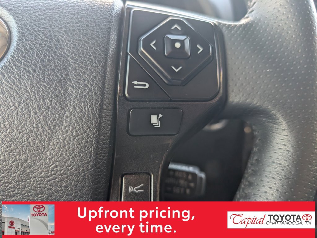 Used 2022 Toyota 4Runner TRD Off-Road Premium w/ Moonroof Package AWD/4WD image 17