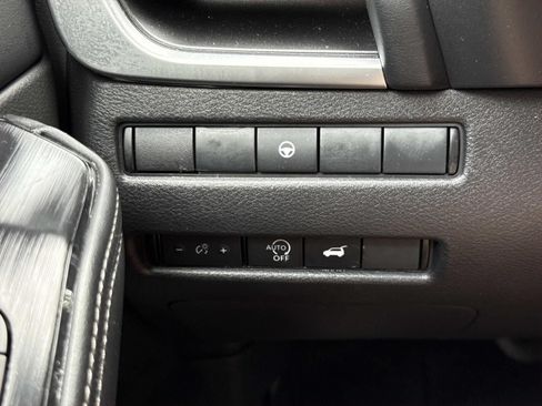 Certified 2026 Nissan Rogue SV AWD/4WD image 19